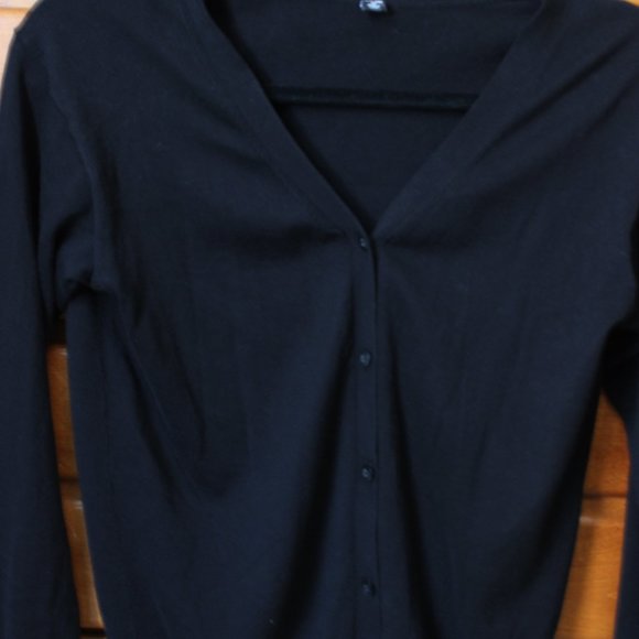 Uniqlo Black V Neck Cardigan XS - Picture 2 of 4